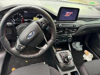 Ford Focus 1.0 EcoBoost ST Line Business picture 12