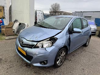 Voiture accidenté Toyota Yaris 1.3 VVT-i Dynamic AUTOMAAT 2012/3