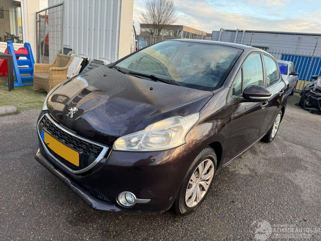 Peugeot 208 1.2 VTi Blue Lease