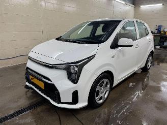 damaged passenger cars Kia Picanto 1.0 DPI DynamicLine 2025/8