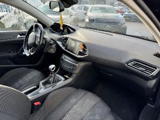 Peugeot 308 1.6 BlueHDi Blue Lease Executive BJ 2015 303.615 KM picture 13