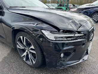 Volvo V-60 2.0 B3 R-Design picture 7