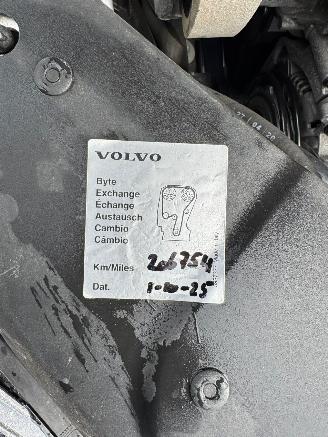 Volvo V-60 2.0 B3 R-Design picture 19