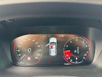 Volvo V-60 2.0 B3 R-Design picture 14