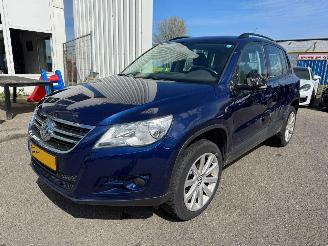 Schadeauto Volkswagen Tiguan 2.0 TDI Comfort&Design 2010/2