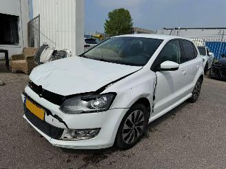 uszkodzony samochody osobowe Volkswagen Polo 1.0 BlueMotion Edition 2015/10