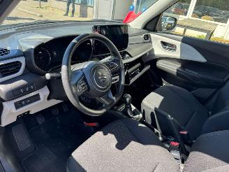 Suzuki Swift 1.2 Comfort Smart Hybrid picture 10