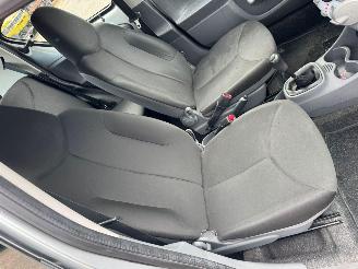 Toyota Aygo 1.0-12V Access picture 14
