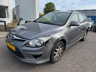 skadebil auto Hyundai I-30 CW 1.4i i-Motion 2012/1