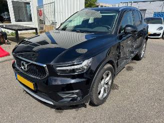 Damaged car Volvo XC40 2.0  AUTOMAAT T4 Inscription 2019/4