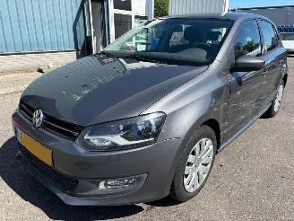 Damaged car Volkswagen Polo 1.2 TSI Highline 2013/2
