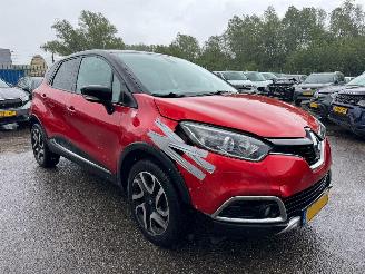 Renault Captur 0.9 TCe Helly Hansen picture 6