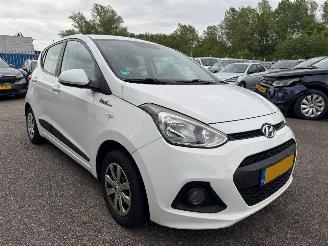 Hyundai I-10 Hyundai i10 1.0i i-Motion Comfort picture 6