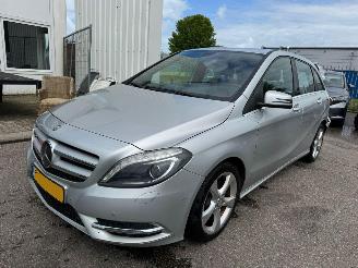 Mercedes B-klasse 180 AUTOMAAT Ambition picture 1