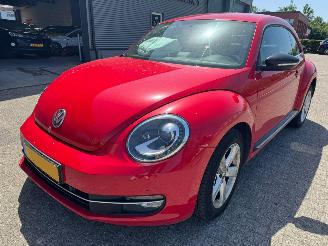 uszkodzony samochody osobowe Volkswagen Beetle 2.0 TSI Sport 200 PK AUTOMAAT 2012/5