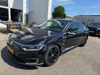 skadebil auto Volkswagen Passat 1.4 AUTOMAAT TSI GTE Connected Series Plus 2016/12