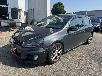 krockskadad bil auto Volkswagen Golf 2.0 GTI 2011/1