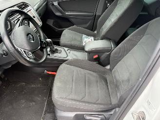 Volkswagen Tiguan 1.5 AUTOMAAT TSI ACT Highline Business R picture 10