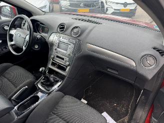 Ford Mondeo Wagon 2.0-16V Limited picture 13