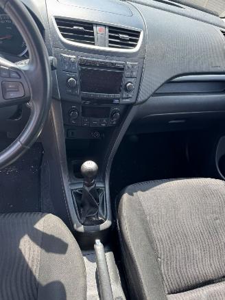 Suzuki Swift 1.2 Exclusive EASSS picture 12
