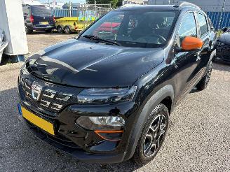 damaged passenger cars Dacia Spring Comfort Plus 27 kWh 2023/1