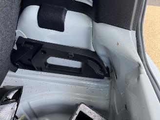 Volkswagen Up! 1.0 BMT up! beats picture 9