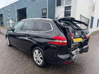 Peugeot 308 SW 1.6 BlueHDI Blue Lease Executive Pack picture 3
