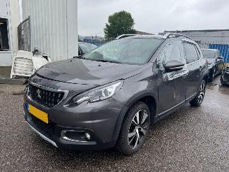krockskadad bil auto Peugeot 2008 1.2 PureTech GT-line 2018/4
