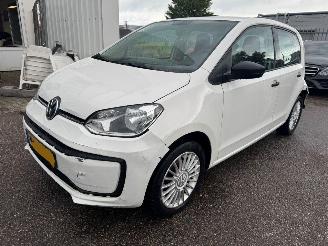 damaged passenger cars Volkswagen Up! 1.0 BMT up! beats 2018/3
