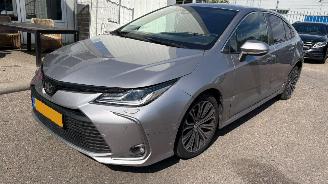 uszkodzony samochody osobowe Toyota Corolla 1.6 AUTOMAAT 2020/8