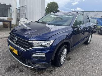Vaurioauto  passenger cars Volkswagen T-Roc 1.5 TSI Style 2020/1