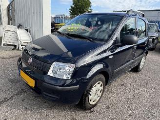 Damaged car Fiat Panda 1.2 Active 2012/2