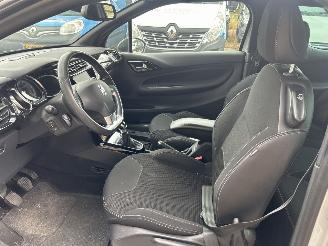 Citroën DS3 1.6 E-HDI SO CHIC picture 7