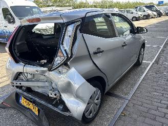 Toyota Aygo 1.0 VVT-I X-FUN picture 5