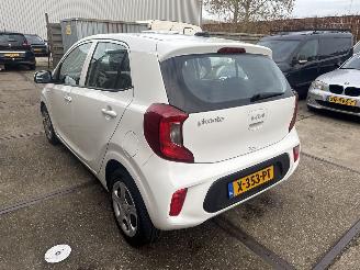 skadebil auto Kia Picanto 1.0 DPI  Comfortline 2024/2
