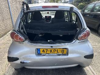 Toyota Aygo 1.0 12V ACCESS picture 5