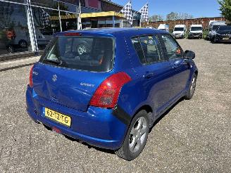 Suzuki Swift 1.5 EXCLUSIVE picture 3