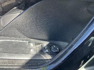 Peugeot 208 1.2 PURETECH STYLE picture 10