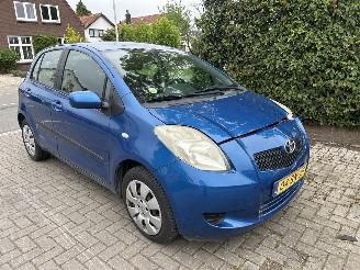 Damaged car Toyota Yaris 1.3 VVTI SOL 2006/3