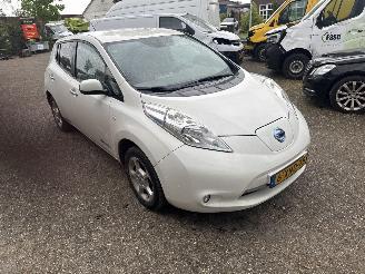 skadebil auto Nissan Leaf Acenta 2014/9