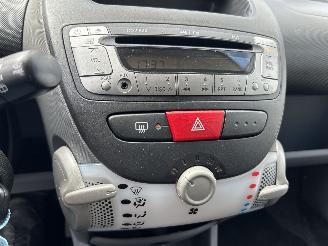 Toyota Aygo 1.0 12V  ACCESS picture 7