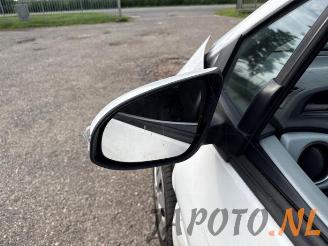 Toyota Yaris Yaris III (P13), Hatchback, 2010 / 2020 1.5 16V Hybrid picture 10