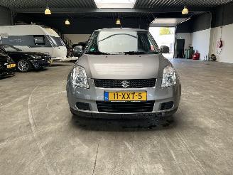 Suzuki Swift 1.3 picture 8