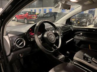 Volkswagen Up! 1.0 high up! BlueMotion NL NAP! picture 15