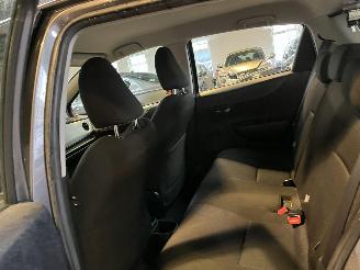 Toyota Yaris 1.5 Full Hybrid NL NAP! picture 11