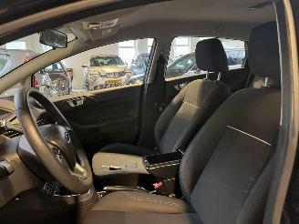 Ford Fiesta 1.25 Titanium picture 15