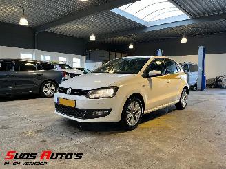 krockskadad bil auto Volkswagen Polo 1.2 TSI 90 PK! 2013/10