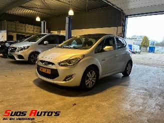 krockskadad bil auto Hyundai Ix20 1.4i i-Vision NL NAP! 2012/2