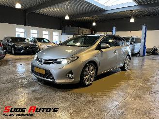 krockskadad bil auto Toyota Auris 1.8 Hybrid NAP! 2013/3