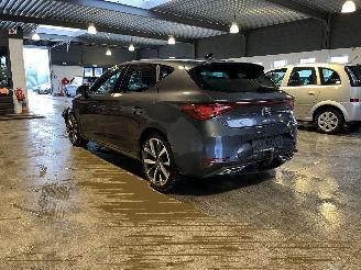 Seat Leon 2.0 TDI FR Launch Edition NAP! BTW picture 3